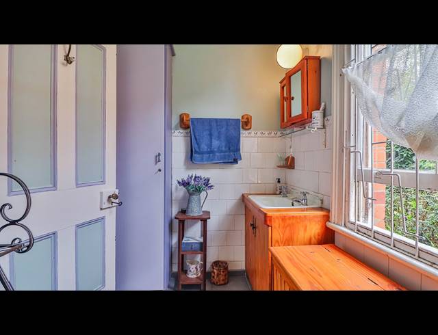 3 BEDROOM FREESTANDING FOR SALE IN BLACKRIDGE